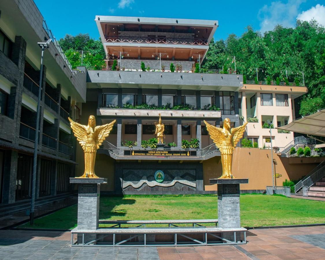 Oro Montana Hotels And Resort Gangtok Exterior foto